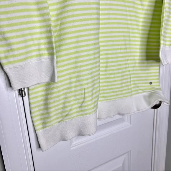 Eddie Bauer Green and White Striped Preppy Casual Crewneck Pullover - Picture 3 of 6